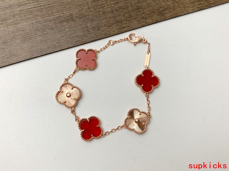 Van Cleef & Arples Jewelry