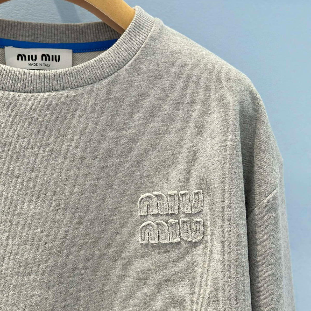 MIU M SWEATSHIRT