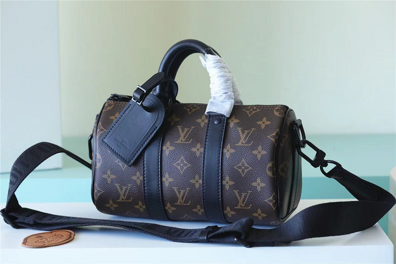 I W Fashion Lu-Vi bags - 11252