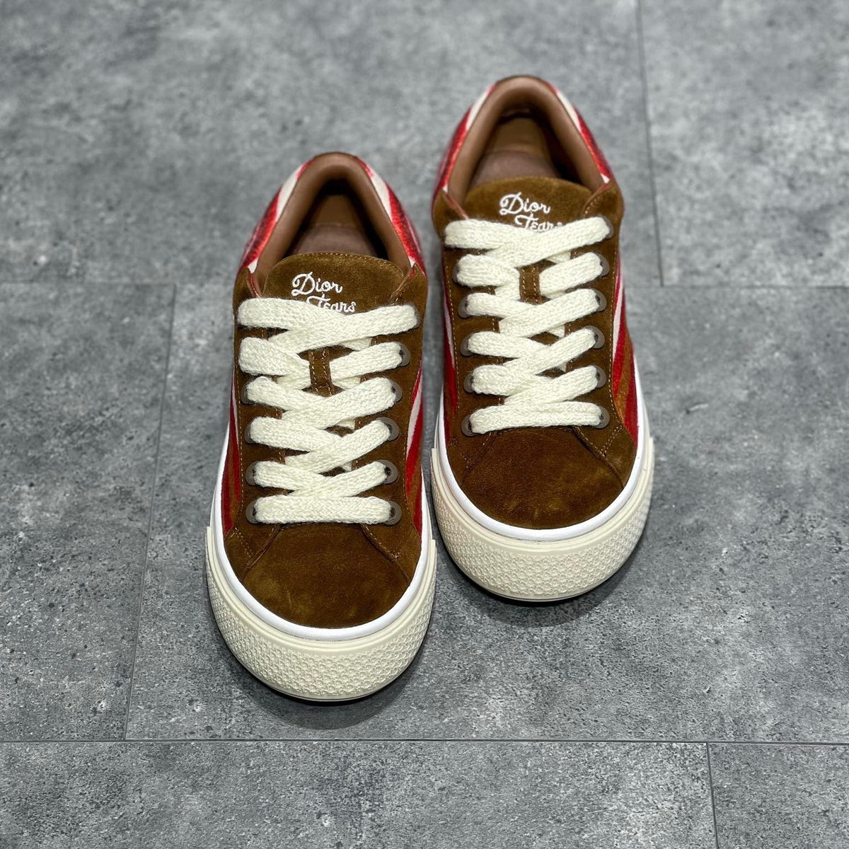 CD B33 SNEAKER