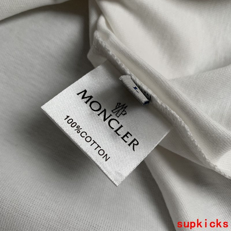 Moncler Luxury Cloth