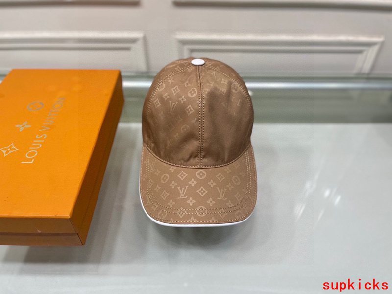 Louis Vuitton Luxury Cap