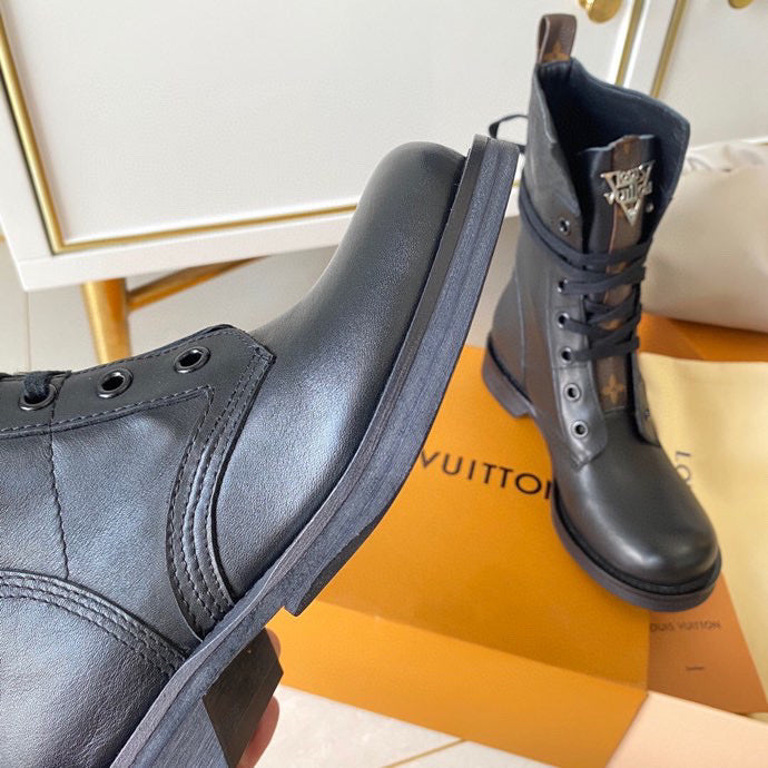 Louis Vuittion Luxury Shoes