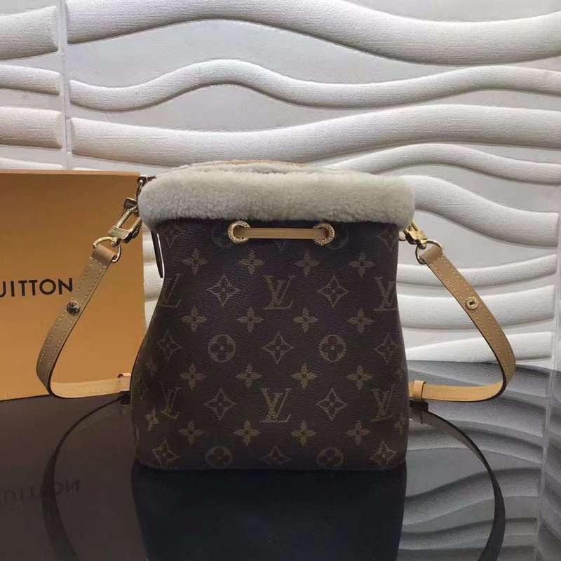 LOV2 Bags - Luxurious Bags  411
