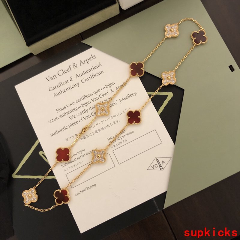 Van Cleef & Arples Jewelry