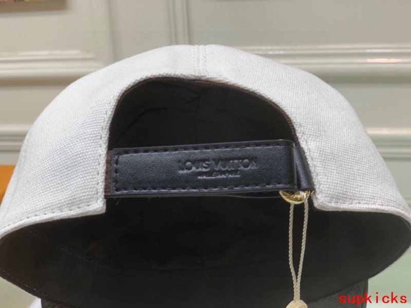 Louis Vuitton Luxury Cap
