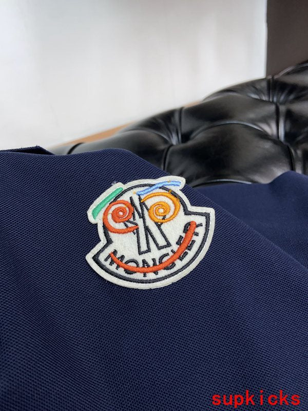 Moncler Luxury Cloth