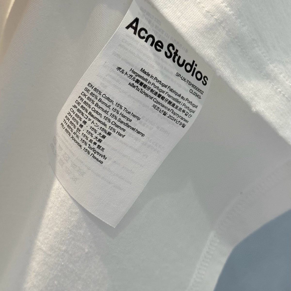 ACNE TOP