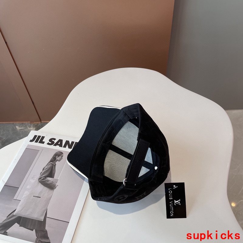 Louis Vuitton Luxury Cap