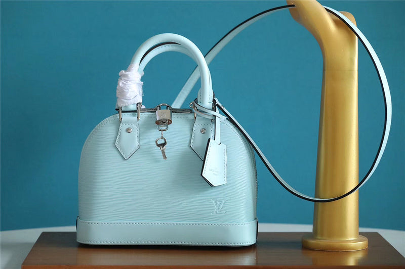 I W Fashion Lu-Vi bags - 8298