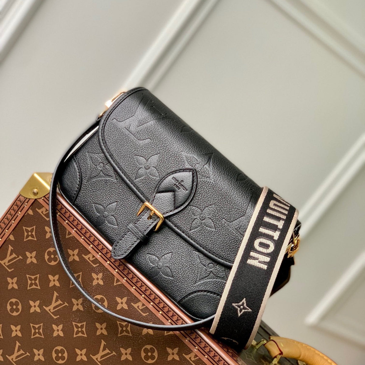 LOU DIANE SATCHEL BAG