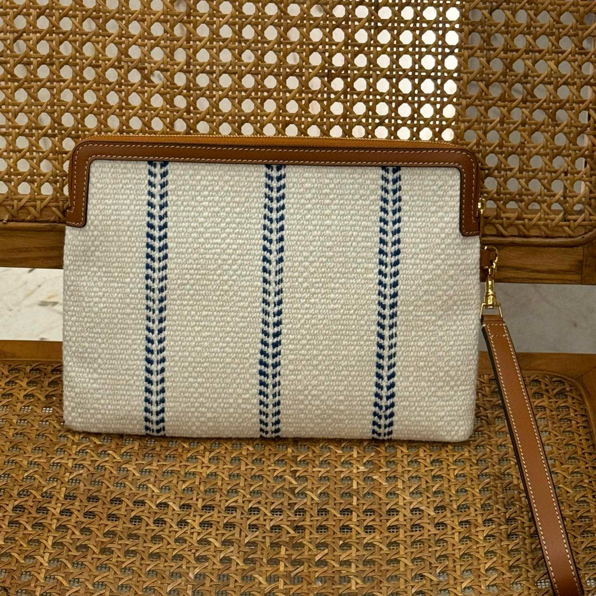 CEL SMALL POUCH WITH STRAP