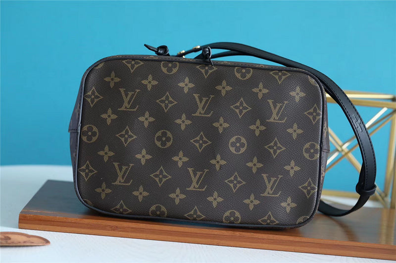I W Fashion Lu-Vi bags - 8554