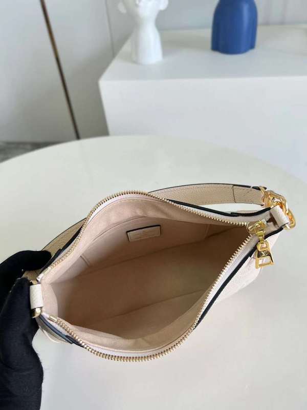 LOV2 Bags - Luxurious Bags  628