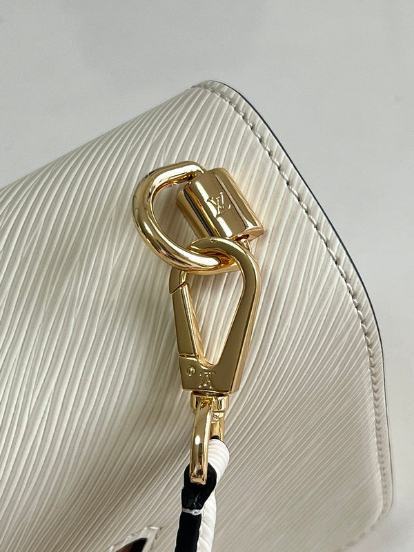 I W Fashion Lu-Vi Bags - 16614