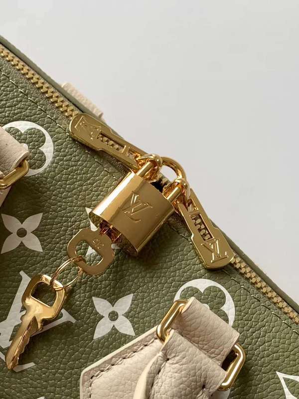 LOV2 Bags - Luxurious Bags  495