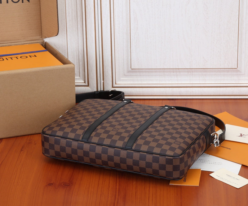 I W Fashion Lu-Vi bags - 17694