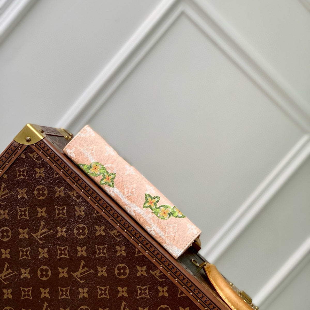 LOU GASTON WEARABLE WALLET