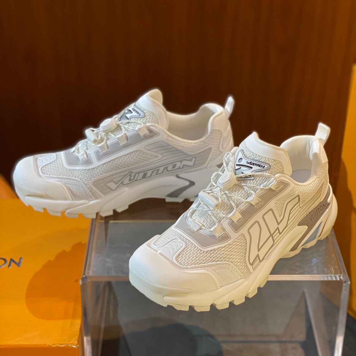 LOU RUNNER TATIC SNEAKER