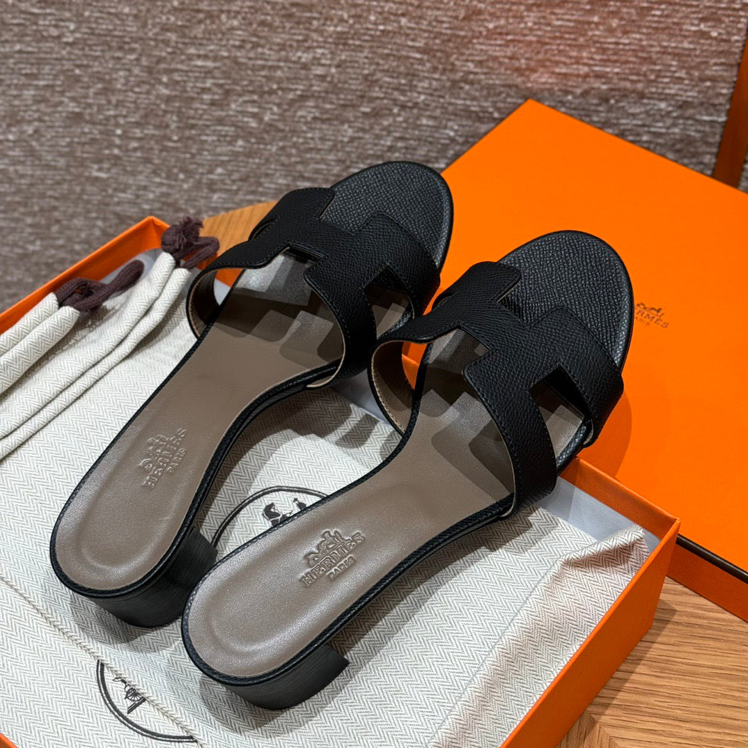 HERM OASIS SANDALS