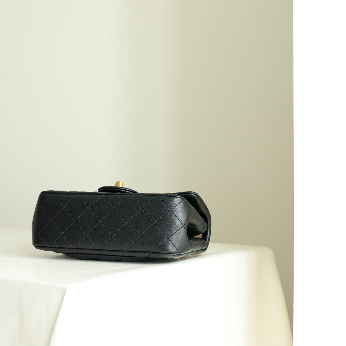 CC MINI FLAP BAG