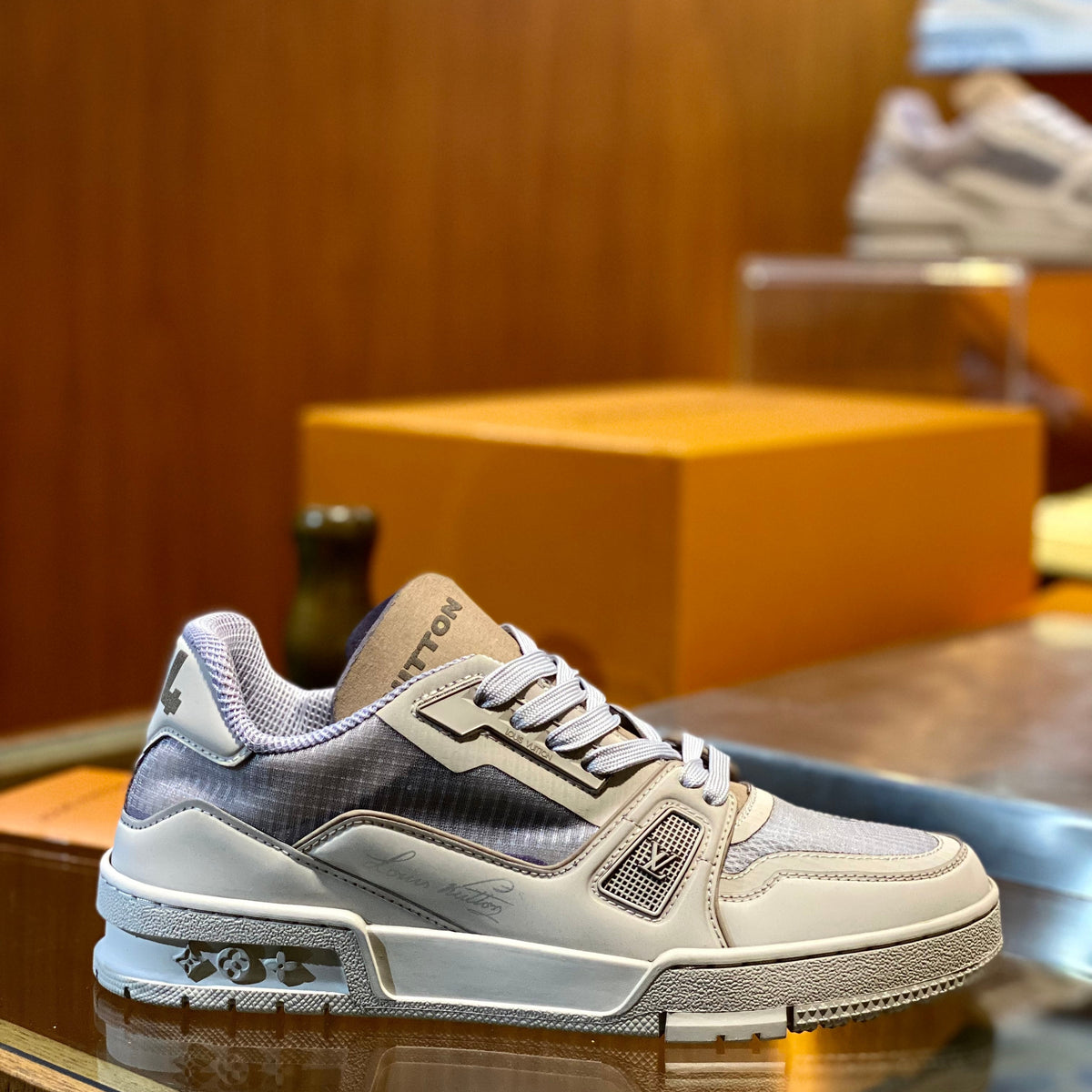 LOU SNEAKERS