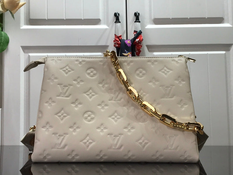 I W Fashion Lu-Vi bags - 17634
