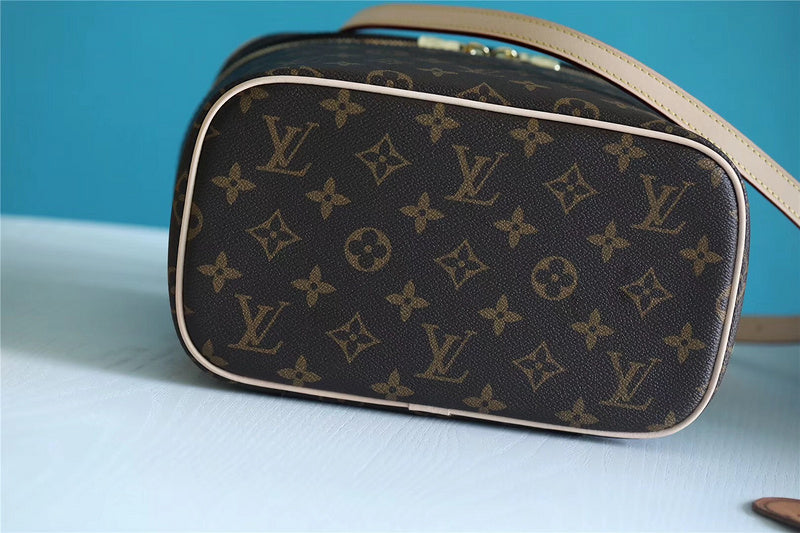 I W Fashion Lu-Vi bags - 8004