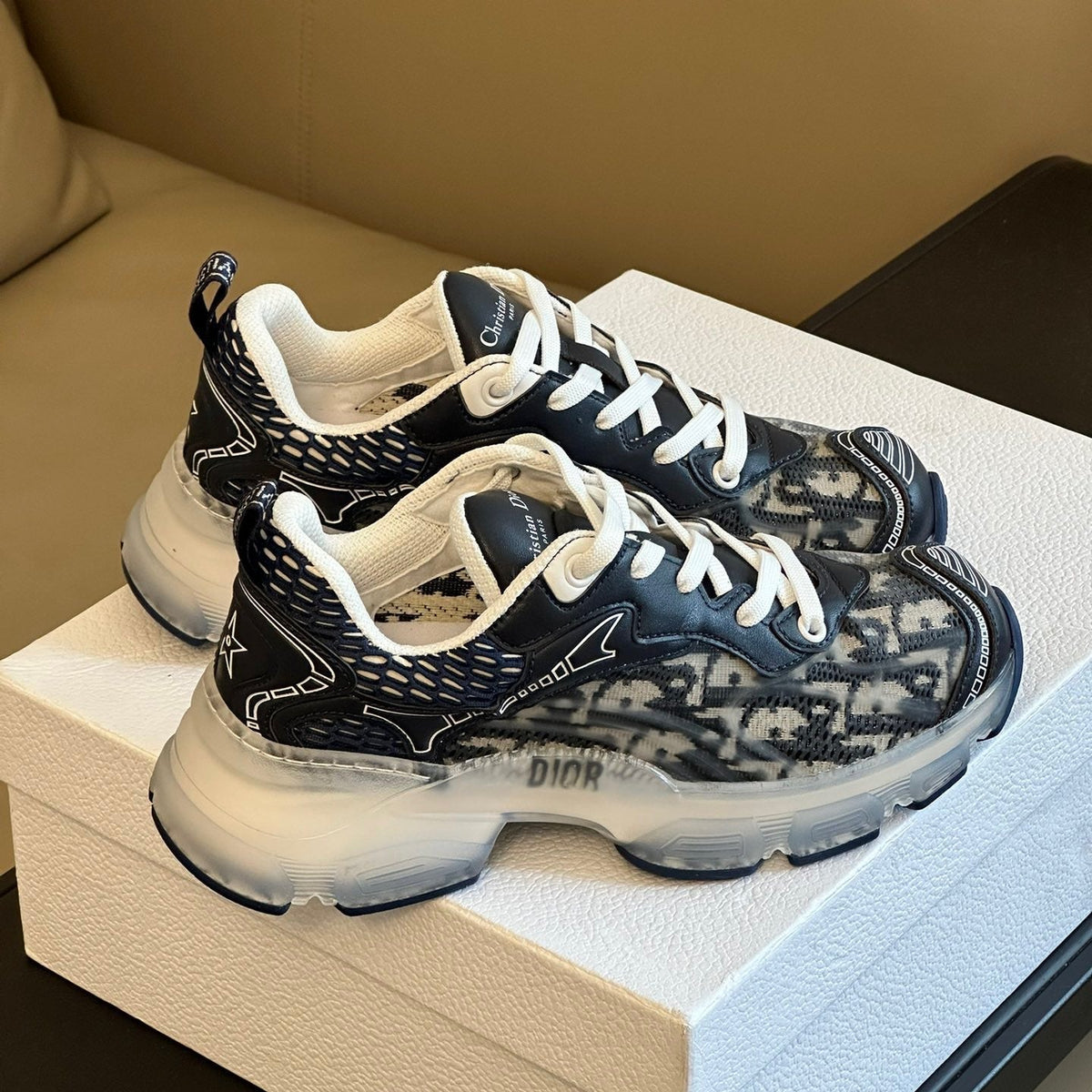CD VIBE SNEAKERS