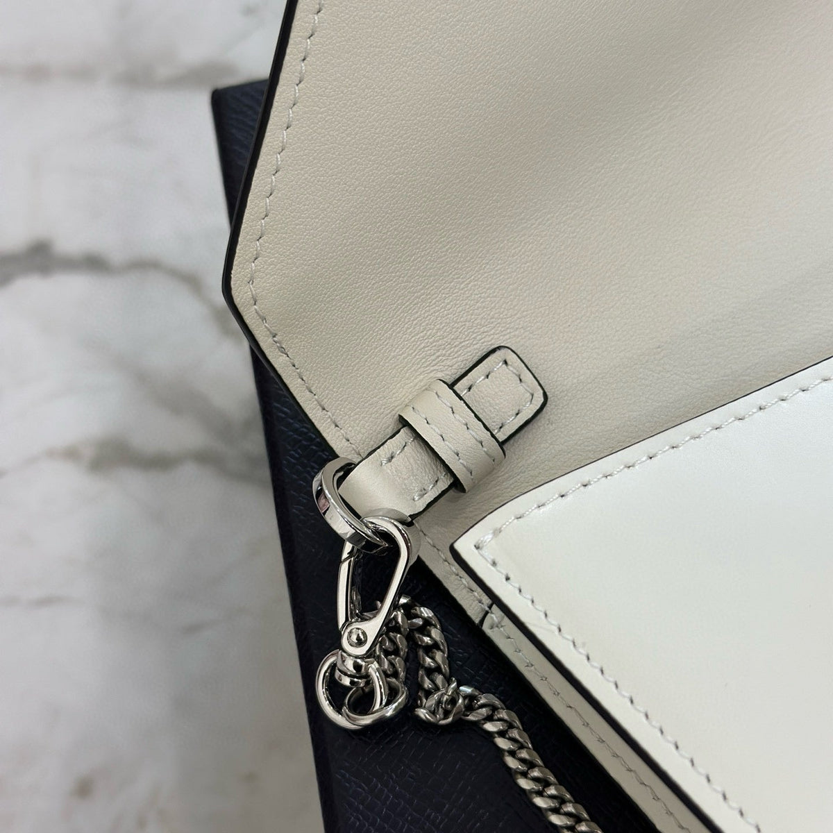 PD TRIANGLE LOGO BUFFED SHOULDER BAG