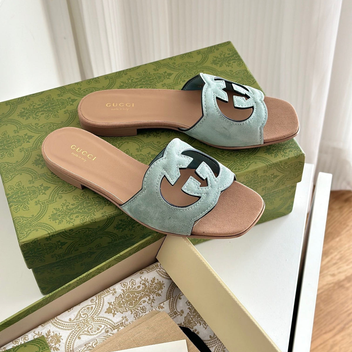 GG CUT OUT SANDALS