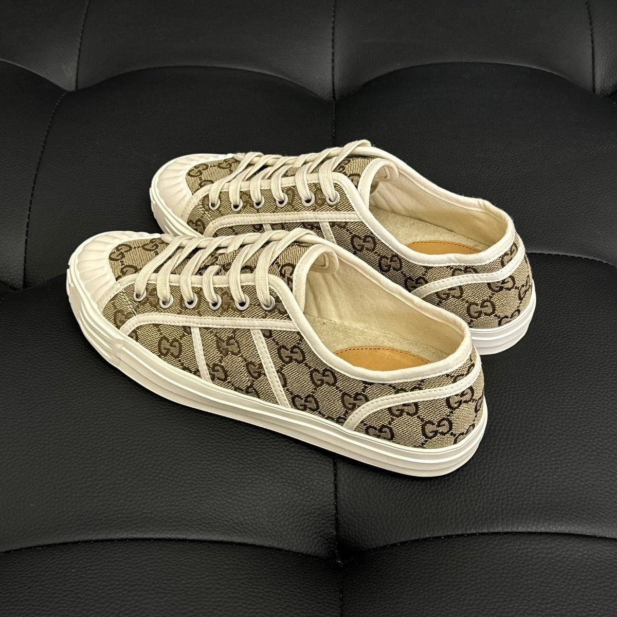 GG SNEAKERS