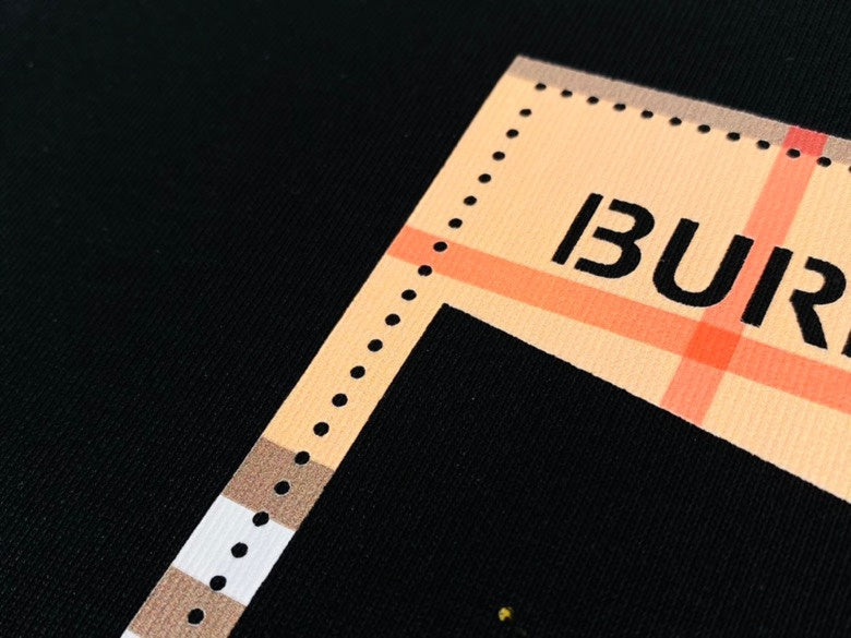 Burberry T-Shirts - 256