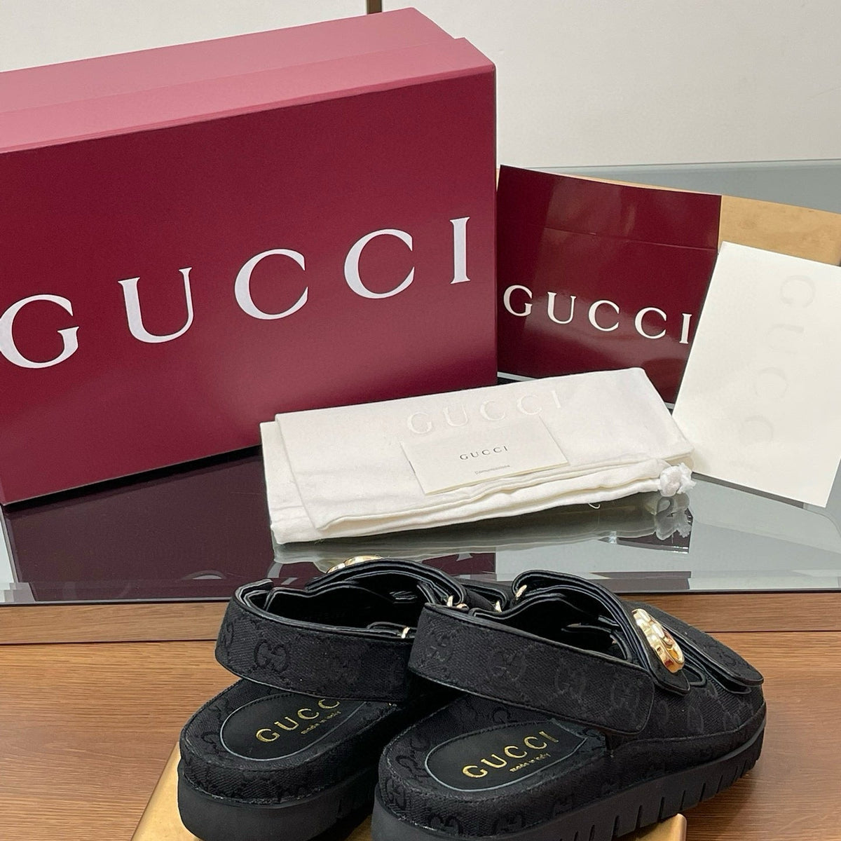 GG SANDALS