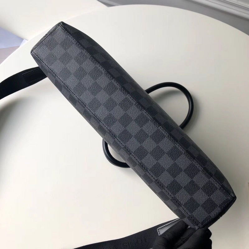 I W Fashion Lu-Vi bags - 17897