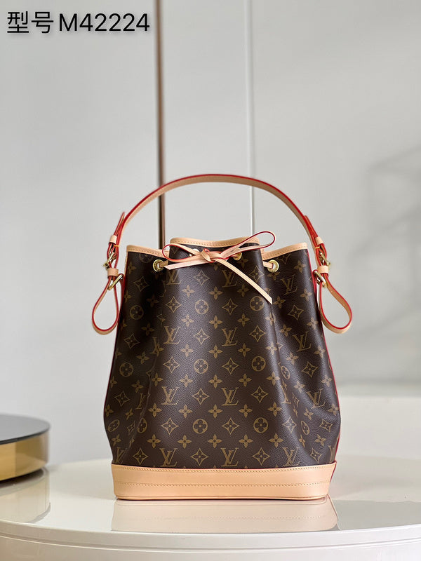 I W Fashion Lu-Vi bags - 17151