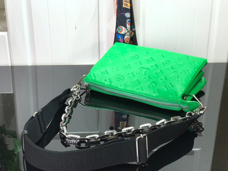 I W Fashion Lu-Vi bags - 17628