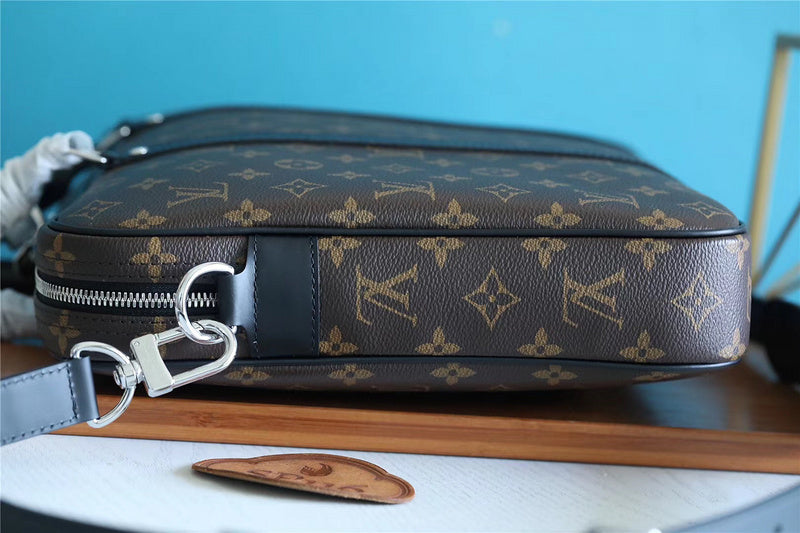 I W Fashion Lu-Vi bags - 9853