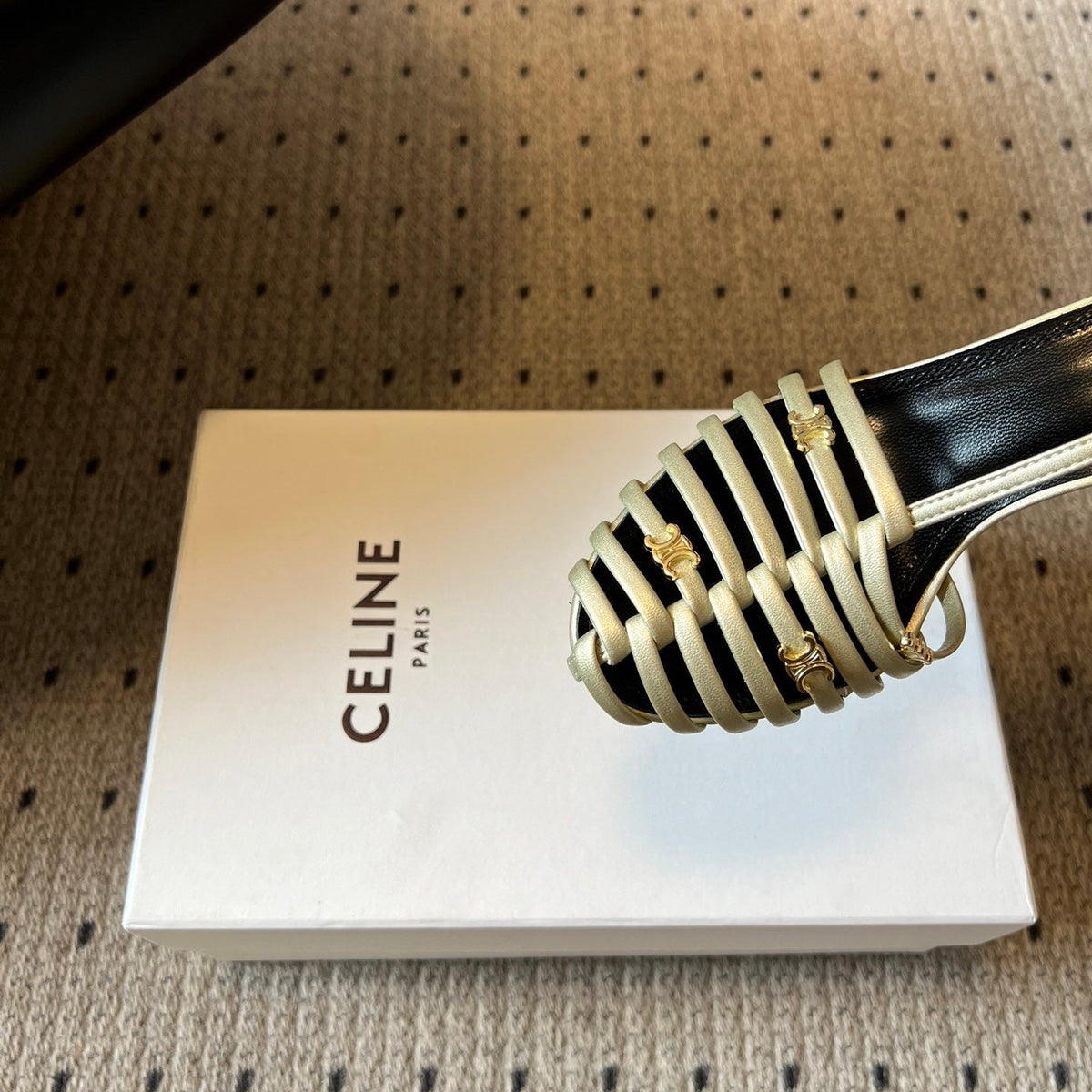 CEL HEELS