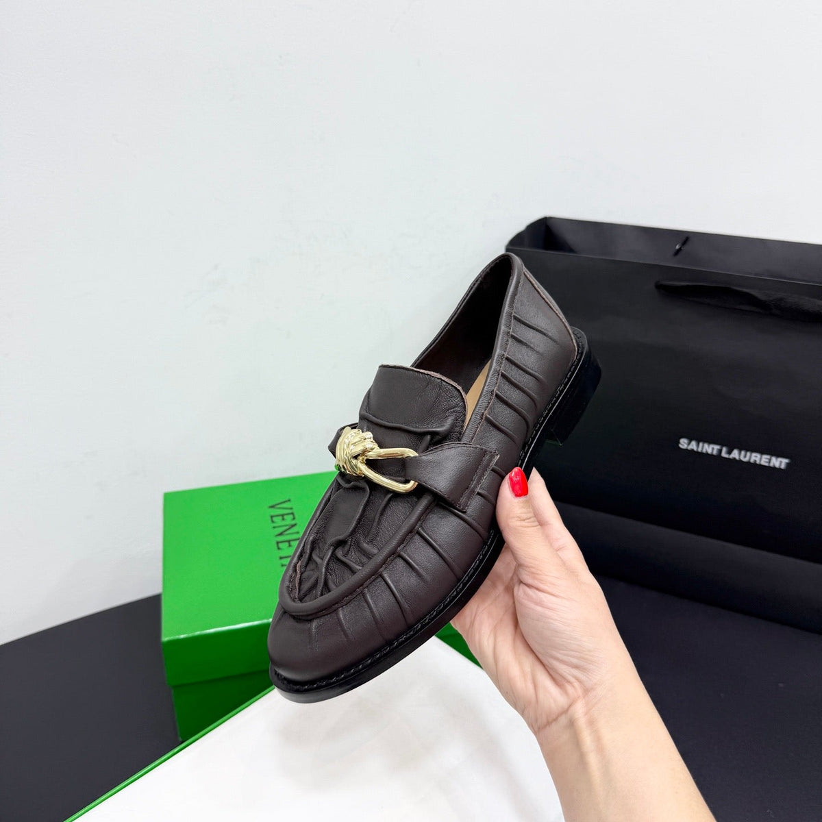BOTT V LOAFERS