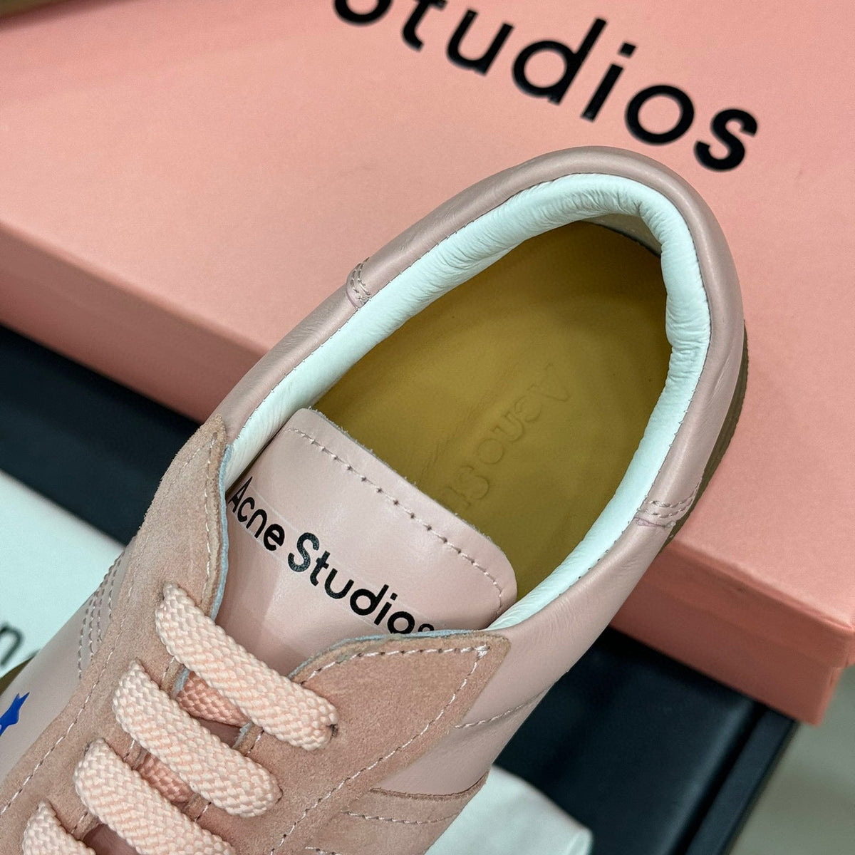 ACNE TRAINERS