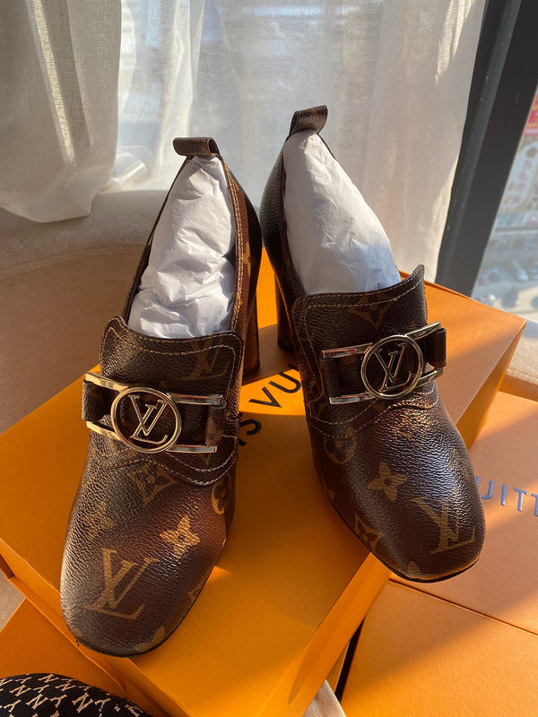 Louis Vuittion Luxury Shoes