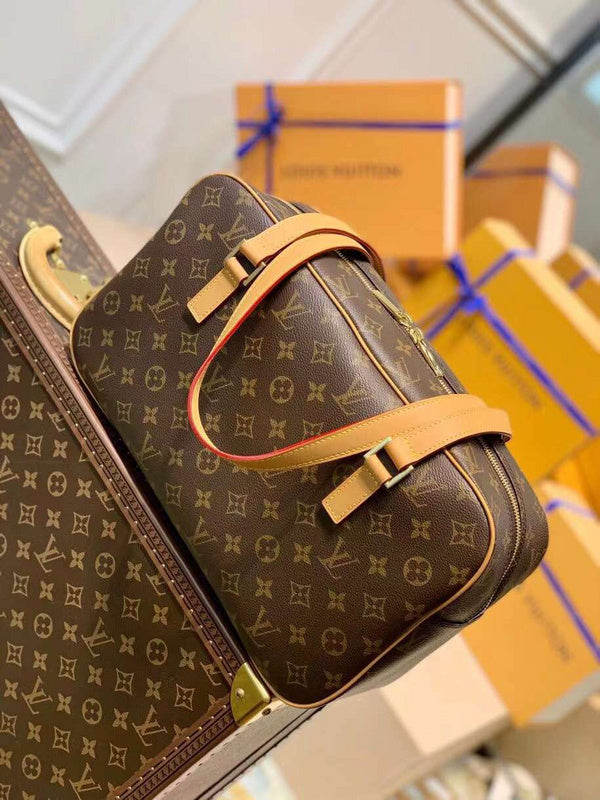 I W Fashion Lu-Vi bags - 17420