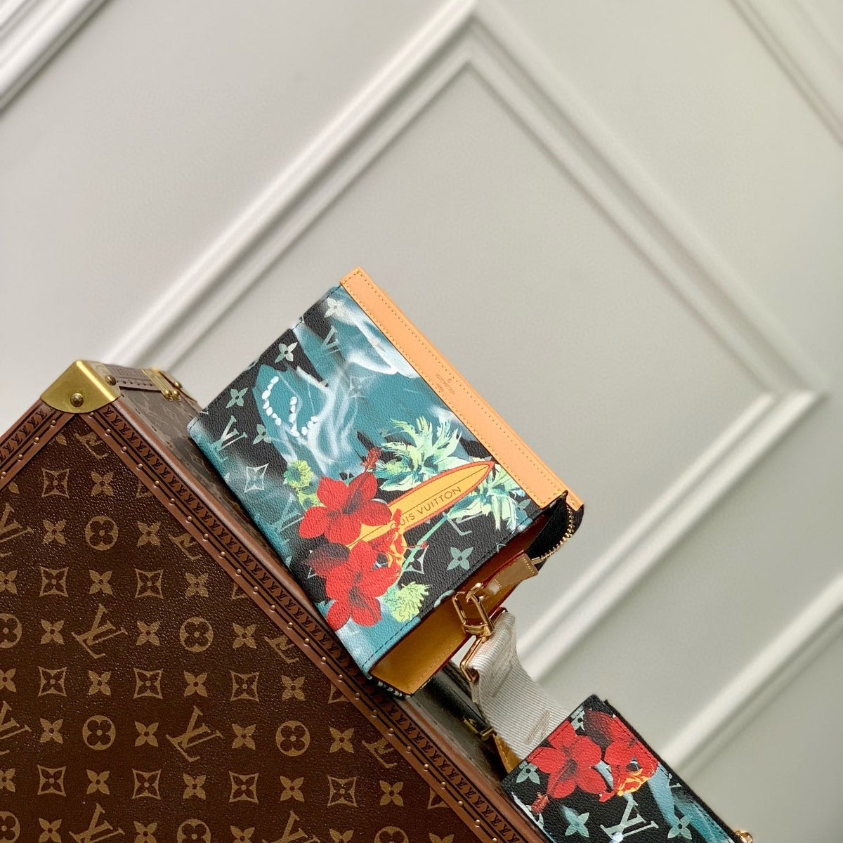 LOU GASTON WEARABLE WALLET
