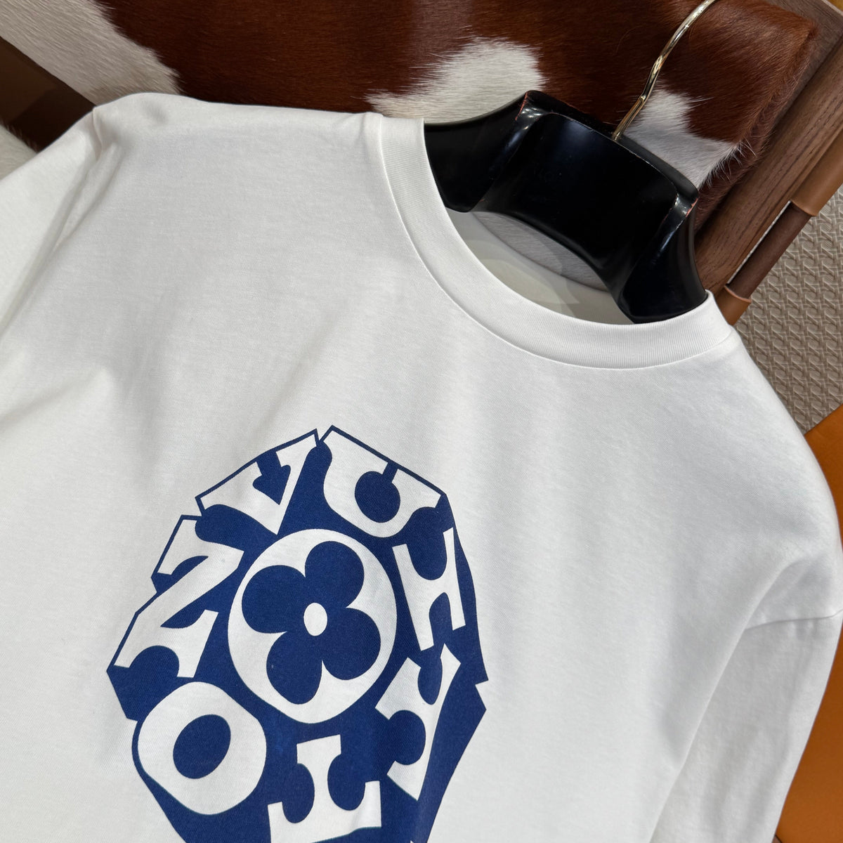 LOU T-SHIRT