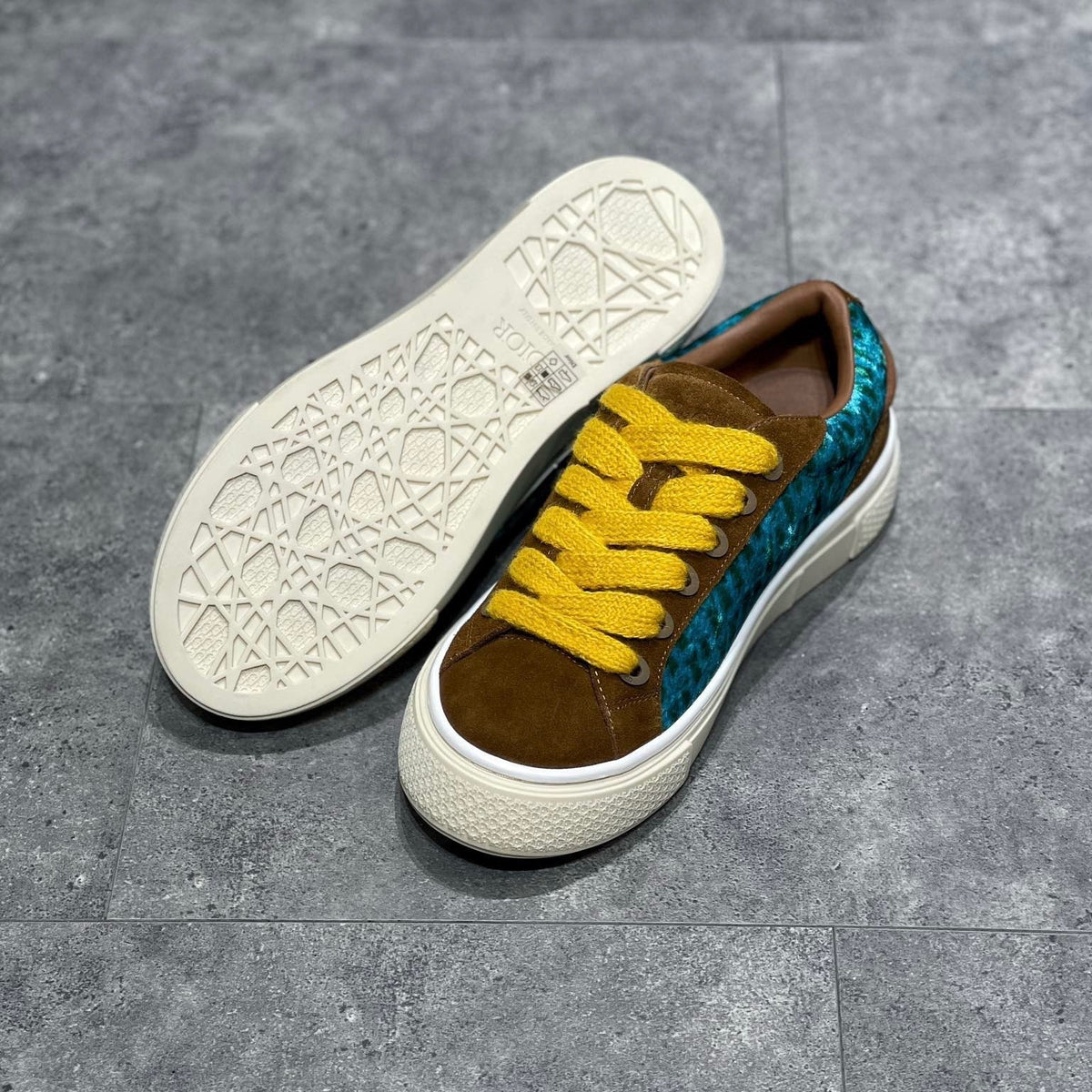 CD B33 SNEAKER