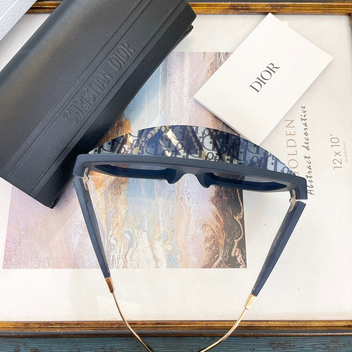 CD SUNGLASSES