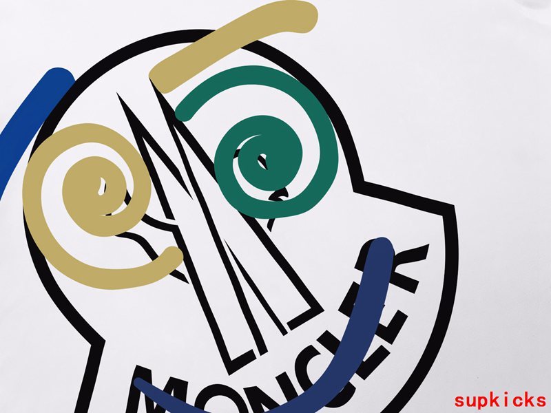 Moncler Luxury Cloth