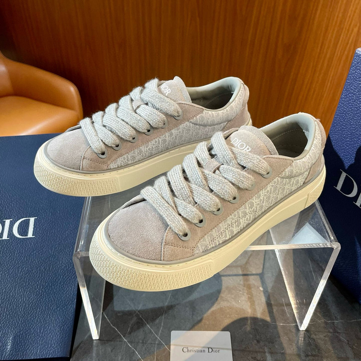 CD B33 SNEAKER