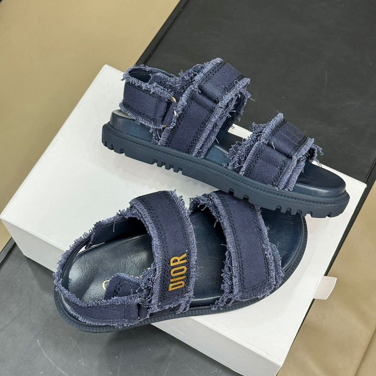 CD SANDALS